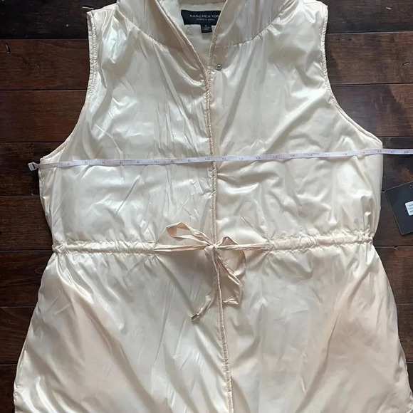 Marc New York puffer Vest Hooded Lightly quilted Off white/Champagne Size M NWT - Picture 6 of 13